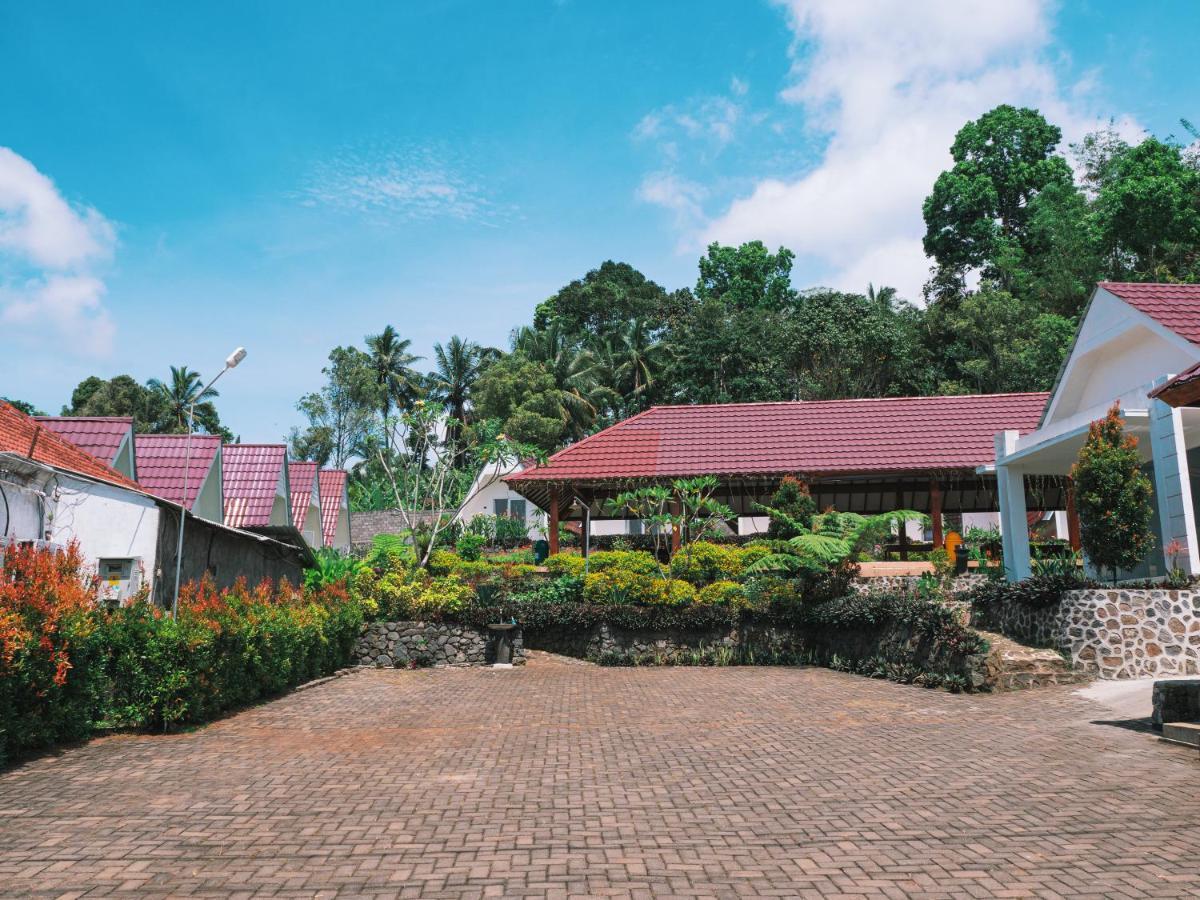 Tumpaksewu Homestay Sidomukti Экстерьер фото